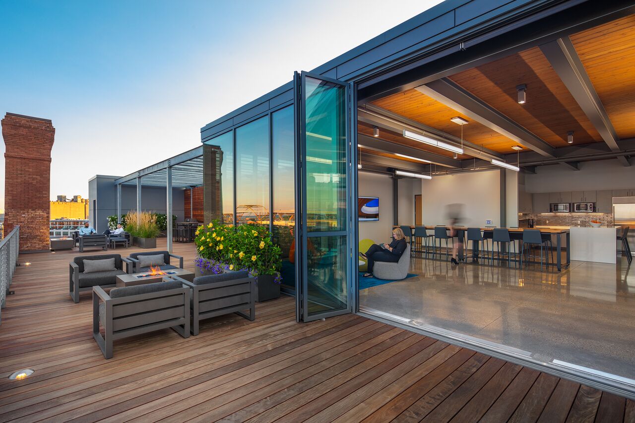 333 E. Chicago Rooftop - Eppstein Uhen Architects_preview.jpeg