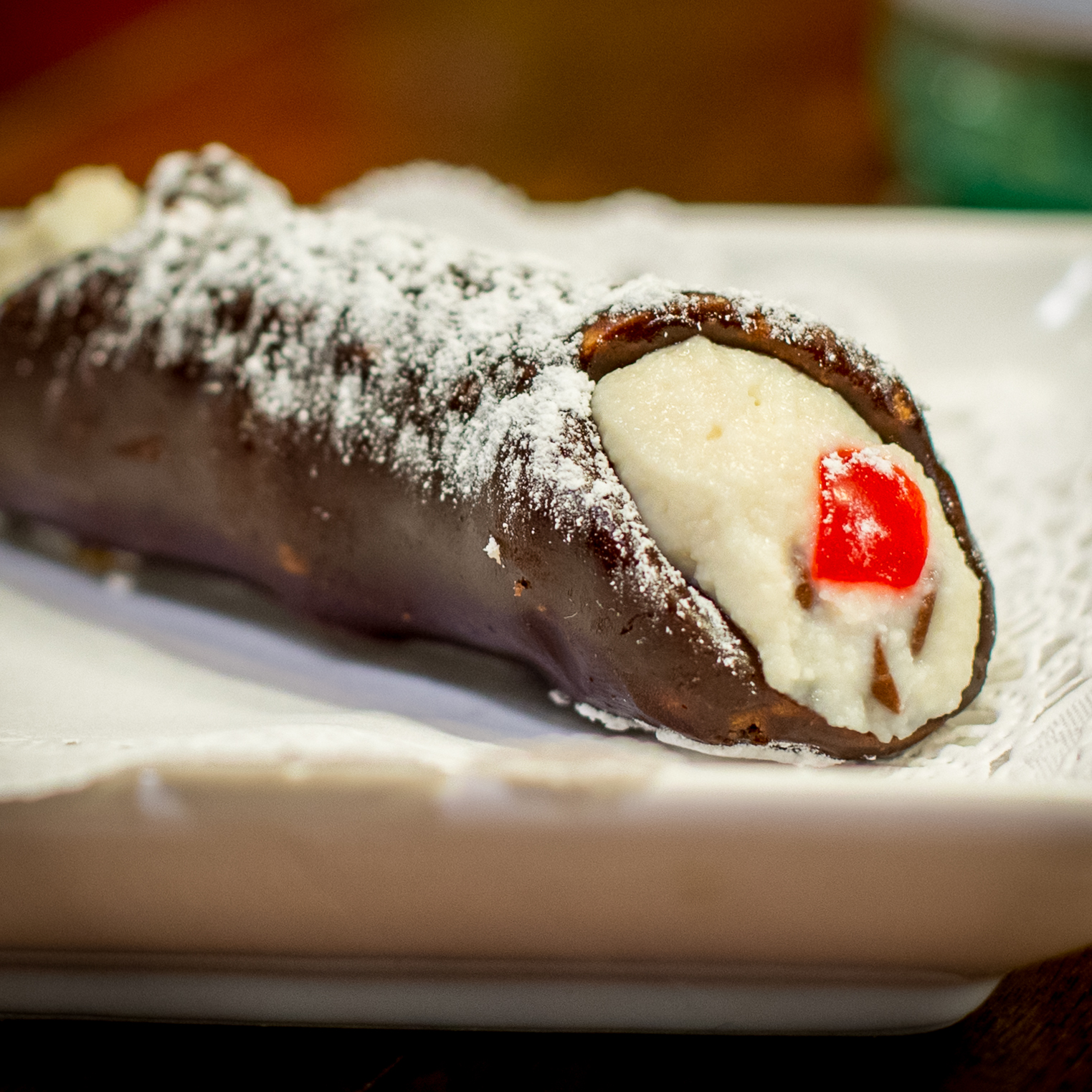 gouda_cannoli_chocolate.jpg