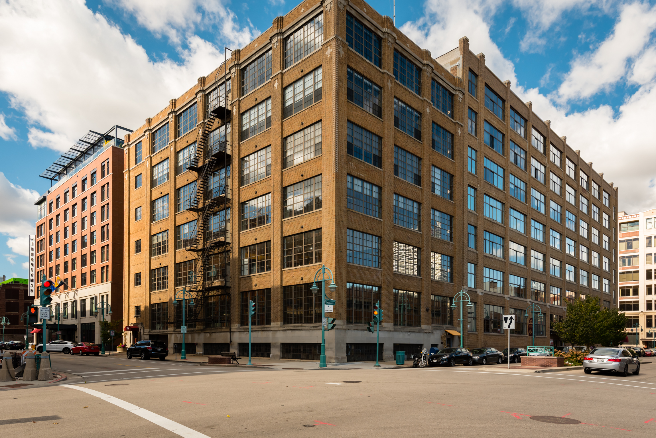 318 E Chicago No 3-11.jpg